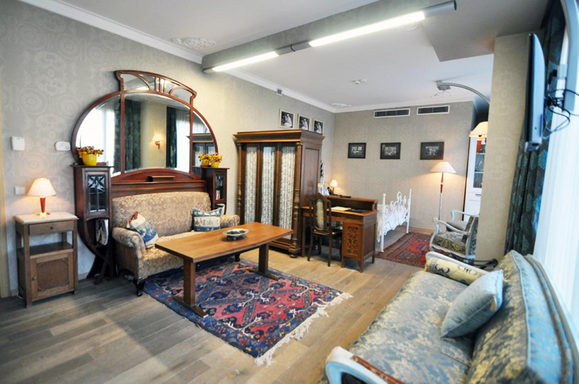 Vinotel Boutique Hotel 트빌리시 객실 사진